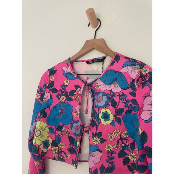 Zara Satin Floral Crop Top XS Flyaway Tie Front Bell Sleeve Pink - Picture 4 of 11